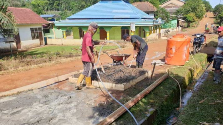 Pembangunan Jalan Baru di Desa